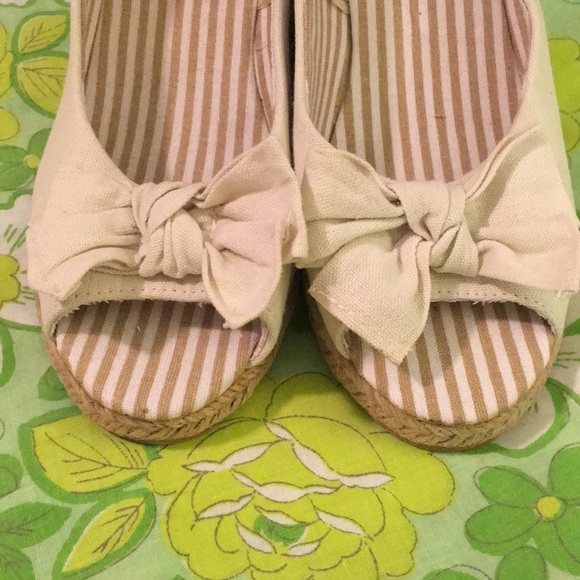 Summer Linen Wedges with a bow - Picture 8 of 9